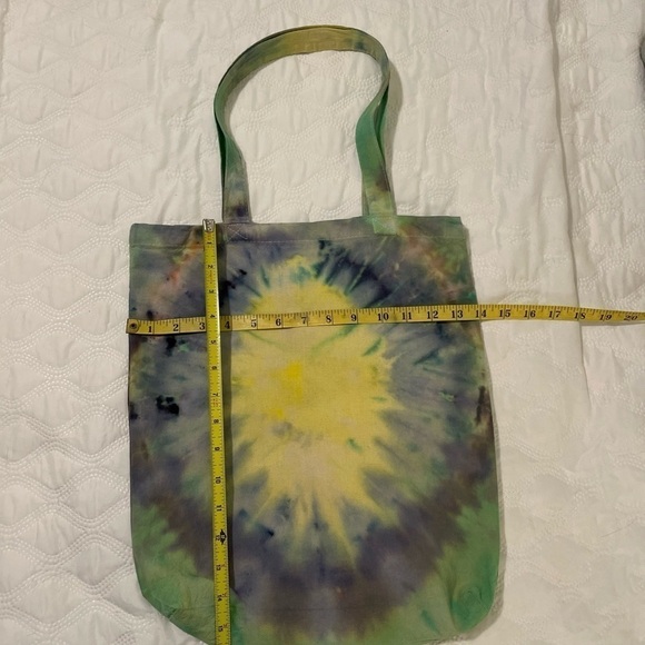 Hand crafted tie dyed tote reusable - Picture 5 of 5